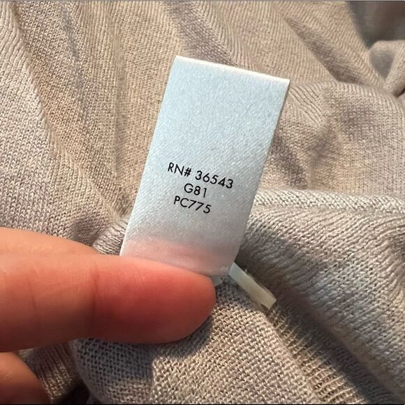 3 for $30! Calvin Klein silk & merino wool blend sweater - Picture 6 of 12